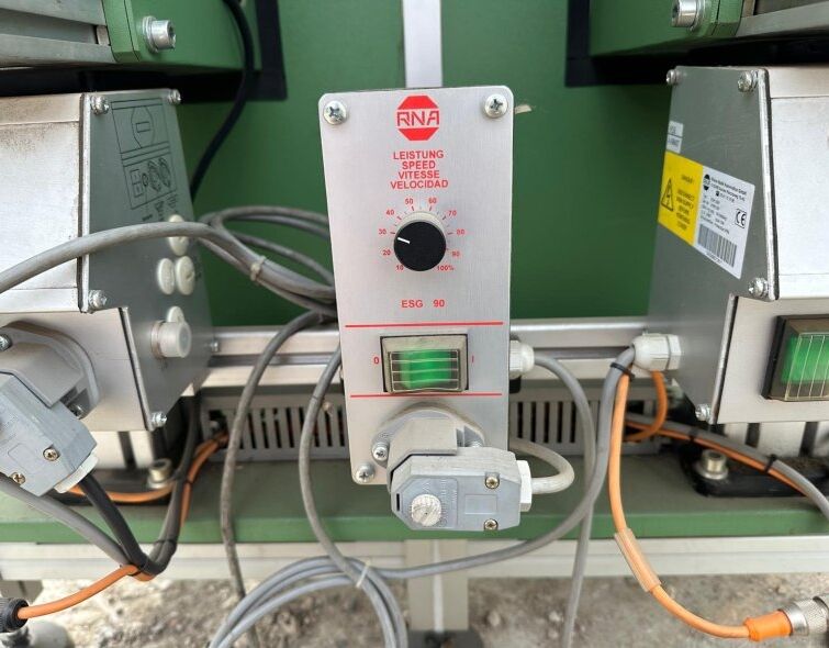 VIBRANT VIBRATORY FEEDER 2